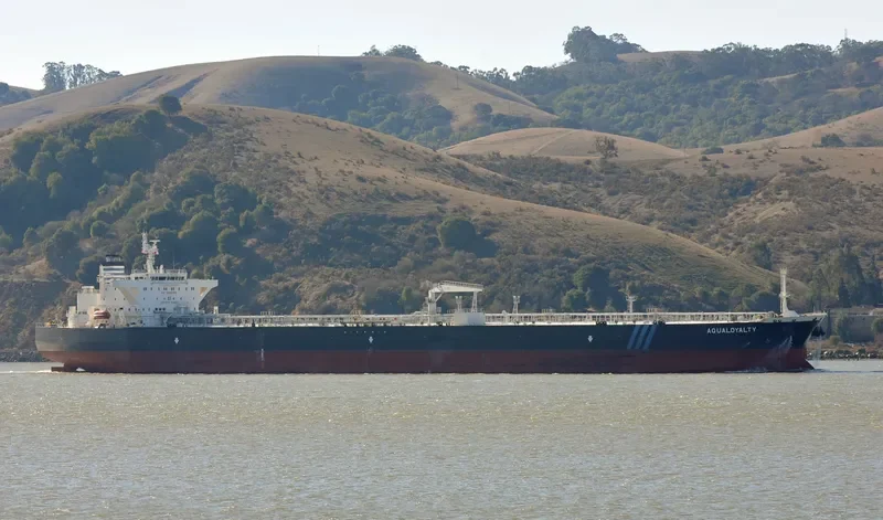 AQUALOYALTY Tanker IMO 9594664 photo 7