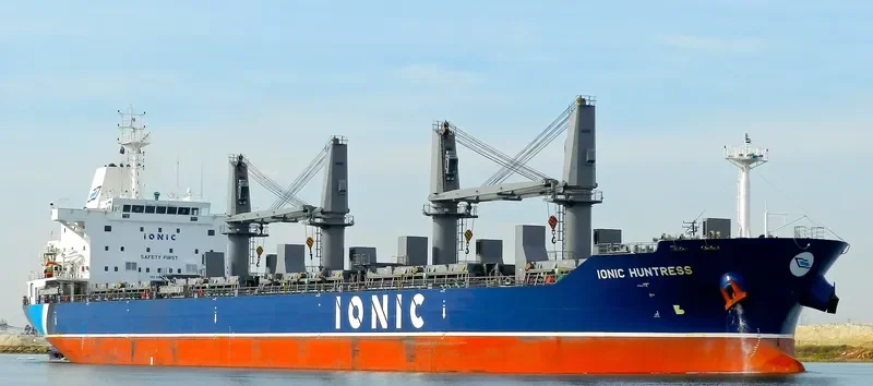 IONIC HUNTRESS Bulk Carrier IMO 9595371 photo 4