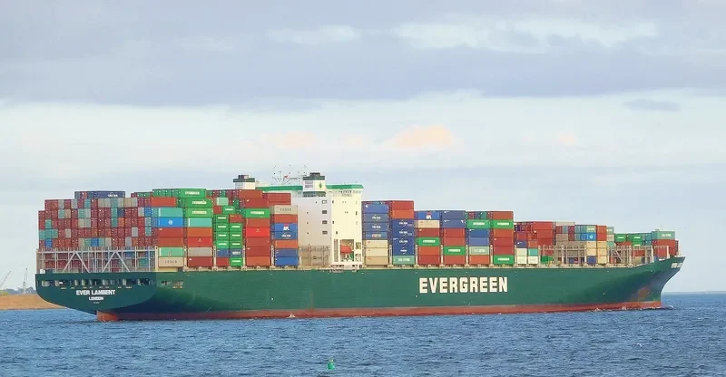 EVER LAMBENT Container Ship IMO 9595436 photo 3