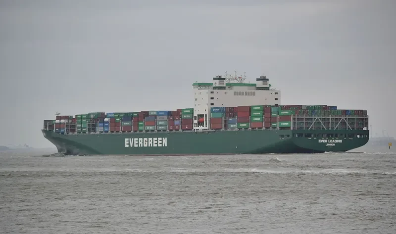 EVER LEADING Container Ship IMO 9595462 photo 7