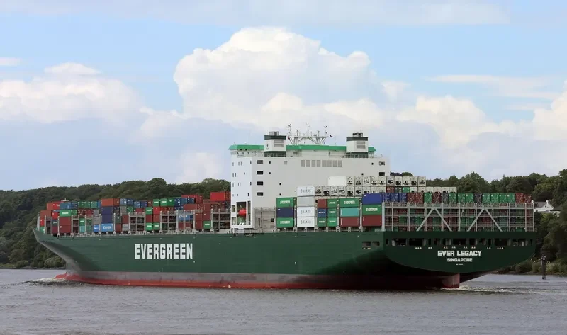 EVER LEGACY Container Ship IMO 9595515 photo 8