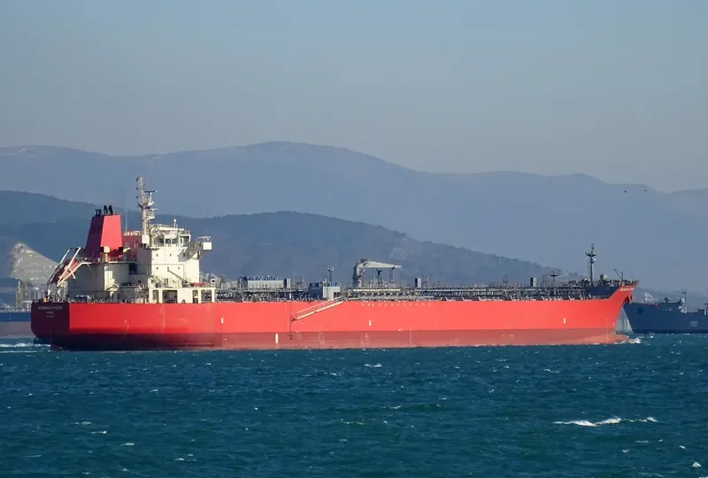 MERIDIAN EXPRESS Tanker IMO 9596272 photo 4