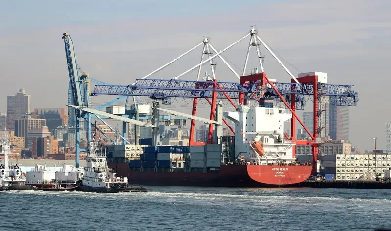 CMA CGM FUZHOU Container Ship IMO 9596313 photo 2