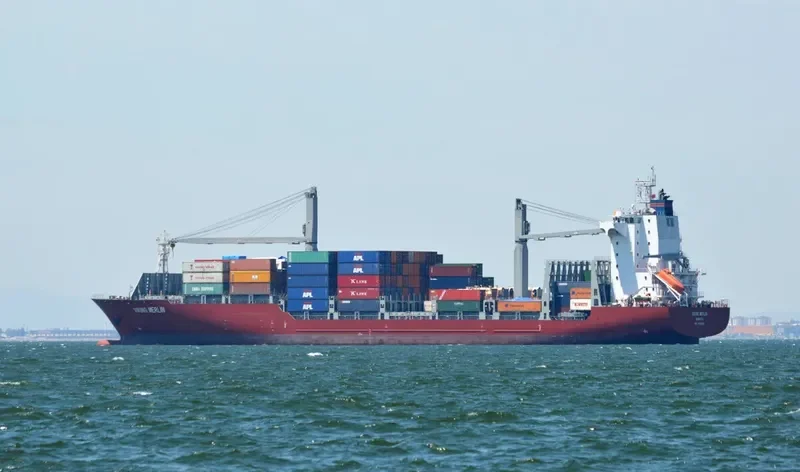 CMA CGM FUZHOU Container Ship IMO 9596313 photo 9