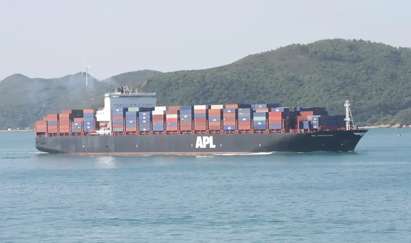 APL VANCOUVER Container Ship IMO 9597472 photo 3