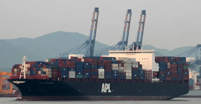 APL VANCOUVER Container Ship IMO 9597472 photo 7