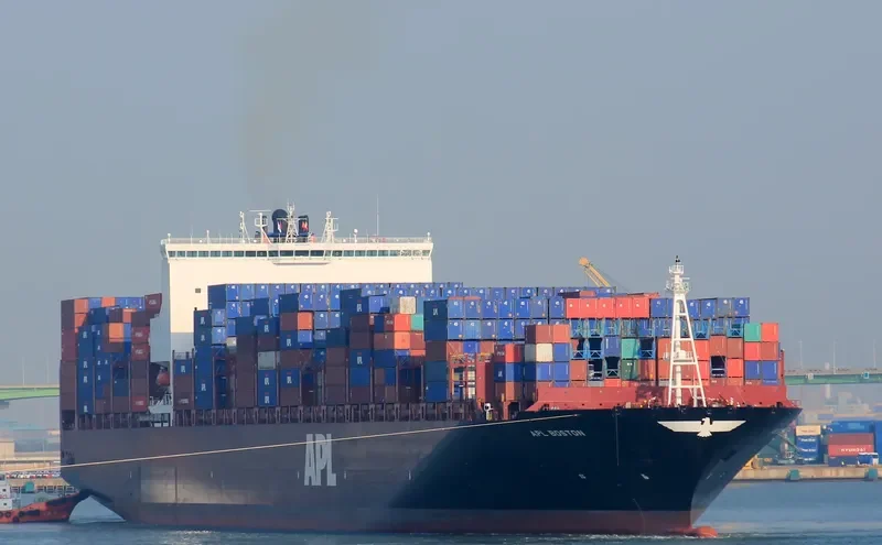APL BOSTON Container Ship IMO 9597496 photo 10