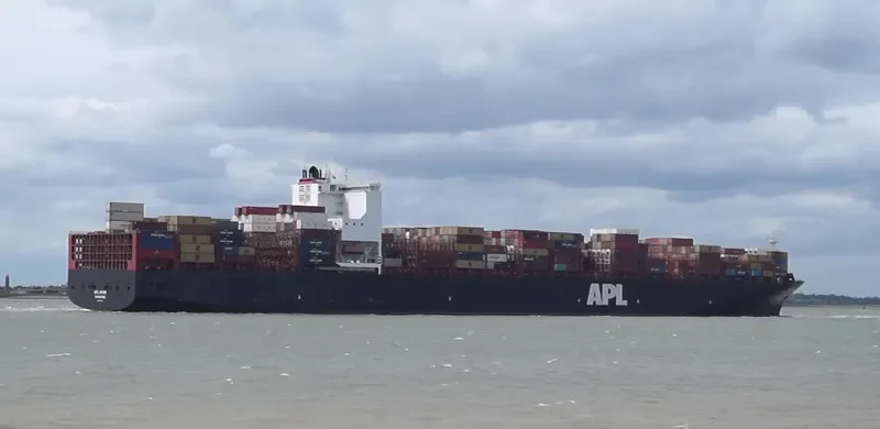 APL MIAMI Container Ship IMO 9597549 photo 2