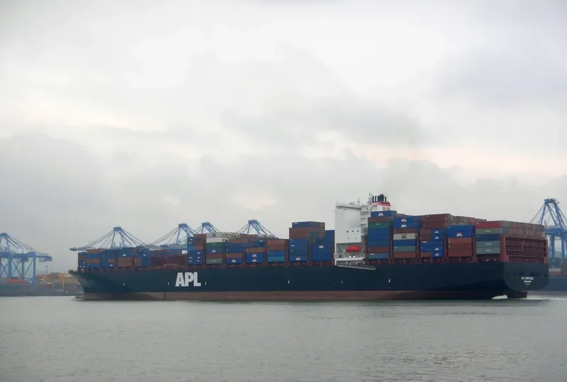 APL SANTIAGO Container Ship IMO 9597563 photo 9