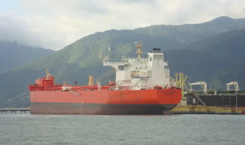 EAGLE PARANA Tanker IMO 9598268 photo 10