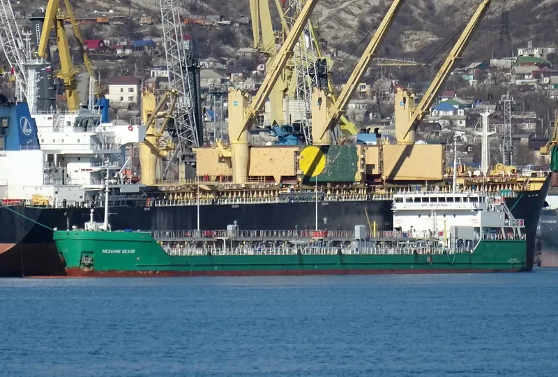 MEKHANIK BELOV Tanker IMO 9598361 photo 6