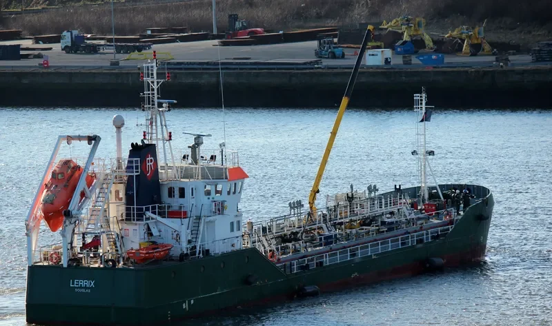 LERRIX Tanker IMO 9599377 photo 5