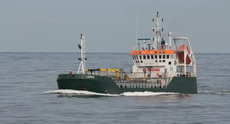 LERRIX Tanker IMO 9599377 photo 9