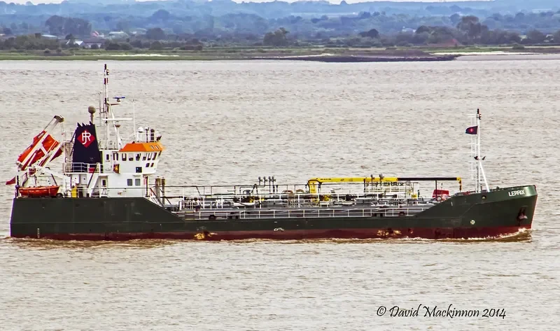 LERRIX Tanker IMO 9599377 photo 10