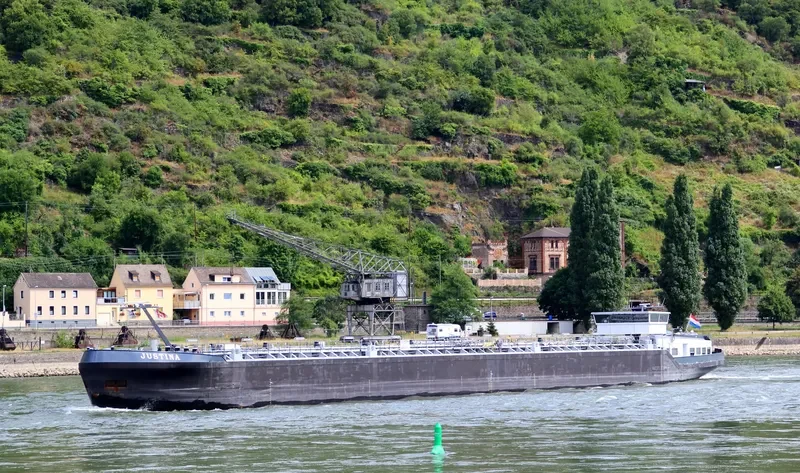 JUSTINA Tanker IMO 9602083