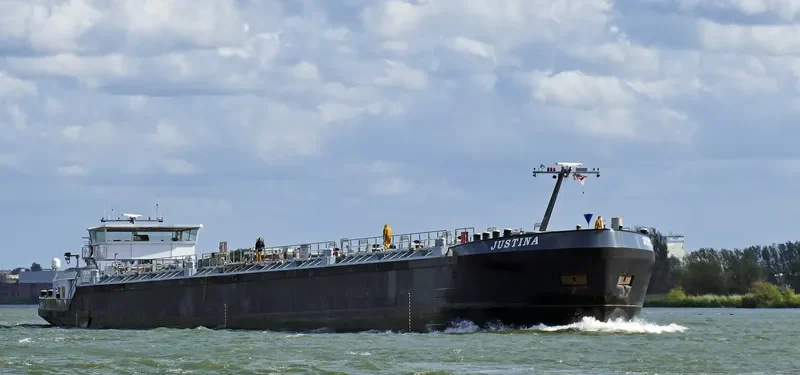 JUSTINA Tanker IMO 9602083 photo 2