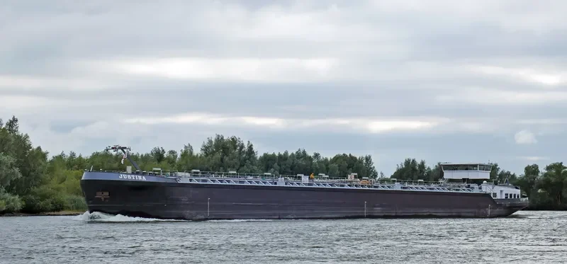 JUSTINA Tanker IMO 9602083 photo 4