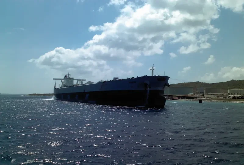 MAXIM Tanker IMO 9604079 photo 4