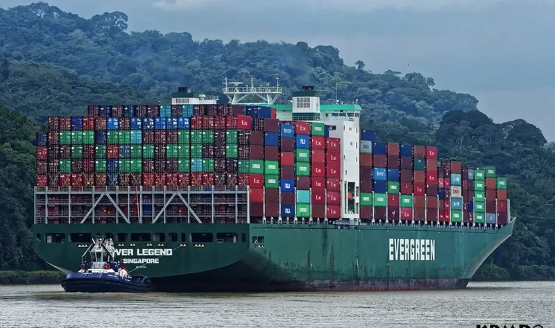 EVER LEGEND Container Ship IMO 9604093 photo 9