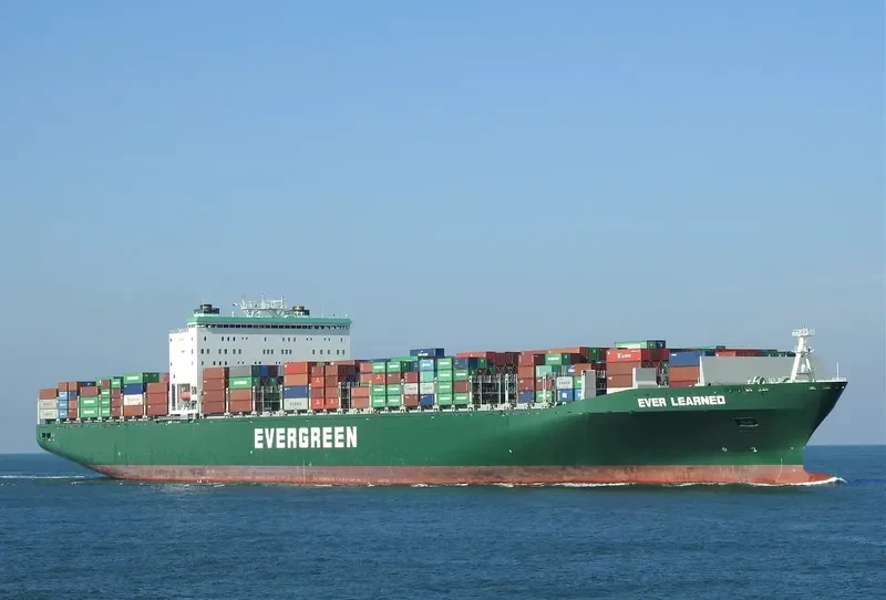 EVER LEARNED Container Ship IMO 9604108 photo 5