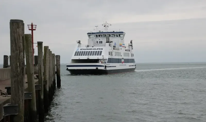 SCHLESWIG HOLSTEIN Ro-Ro IMO 9604378 photo 2
