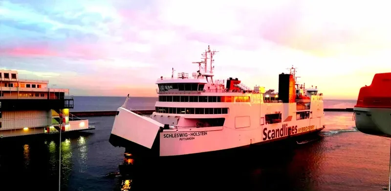 SCHLESWIG HOLSTEIN Ro-Ro IMO 9604378 photo 4