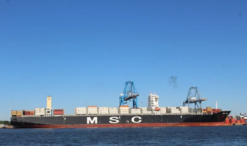 MSC AZOV Container Ship IMO 9605255 photo 5