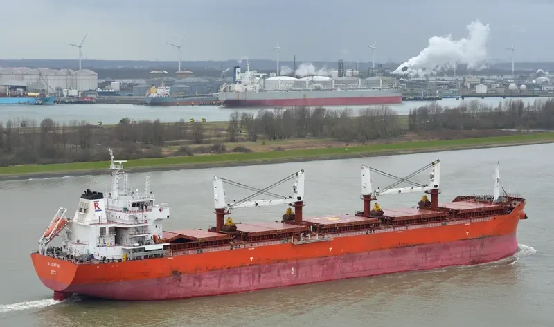GLADIATOR Bulk Carrier IMO 9605853 photo 2