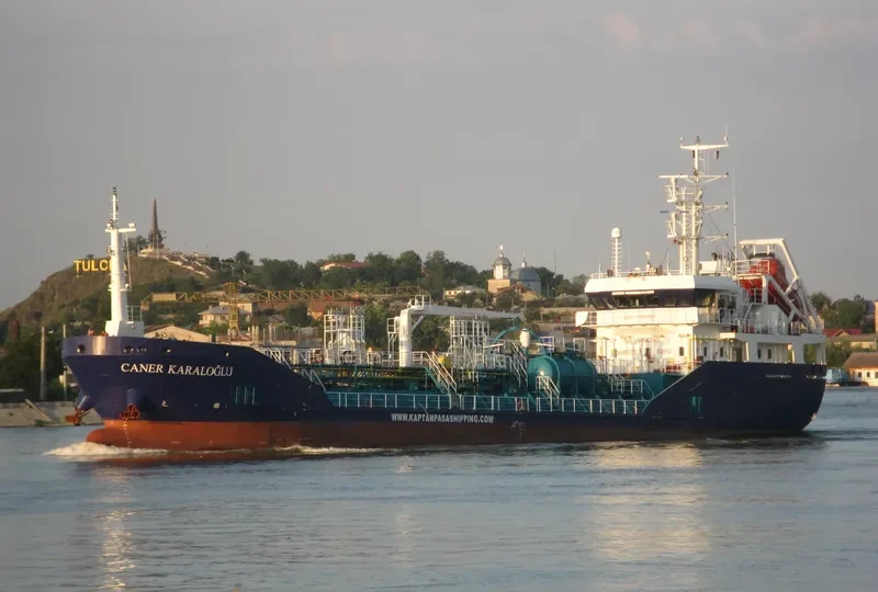 HE MAN H Tanker IMO 9606089 photo 9