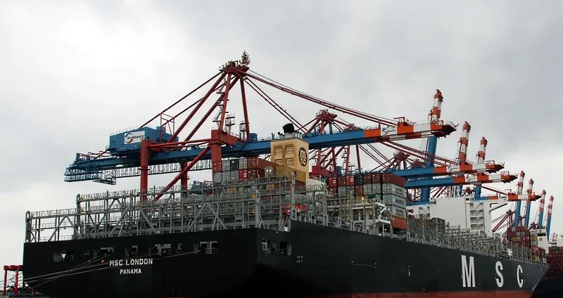MSC LONDON Container Ship IMO 9606302 photo 3