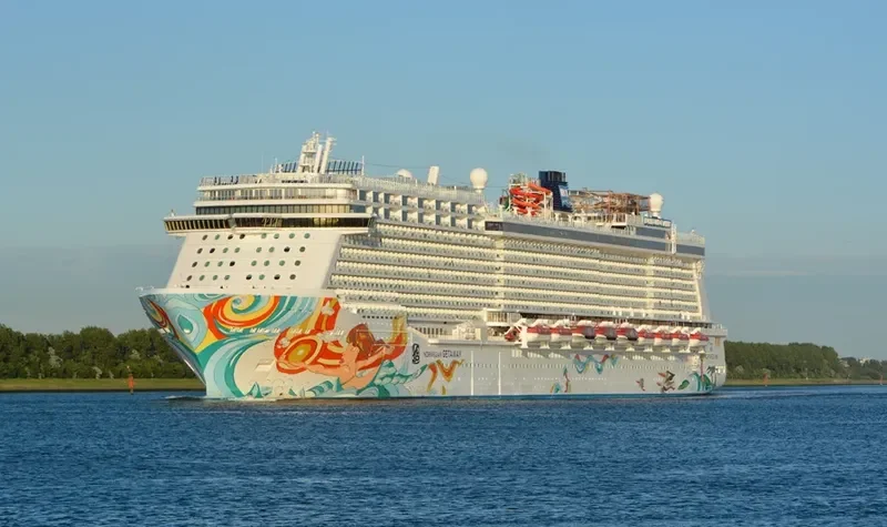NORWEGIAN GETAWAY Passenger Ship IMO 9606924 photo 5
