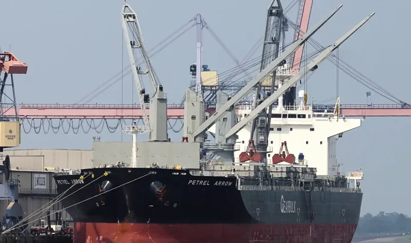 PETREL ARROW General Cargo IMO 9607083 photo 2