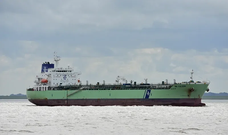 BW FALCON Tanker IMO 9607186 photo 5