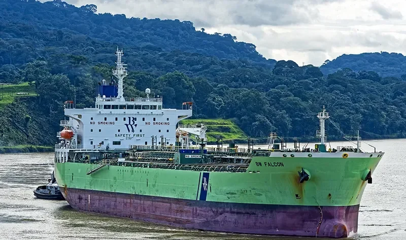 BW FALCON Tanker IMO 9607186 photo 10