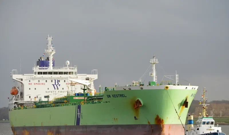 BW KESTREL Tanker IMO 9607203 photo 4