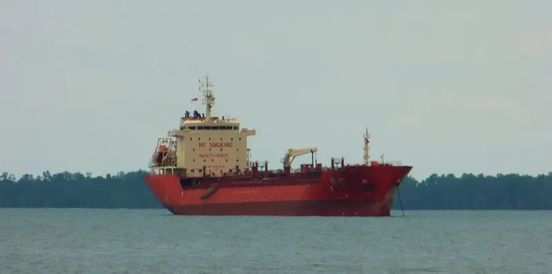 YU RU Tanker IMO 9607526 photo 8
