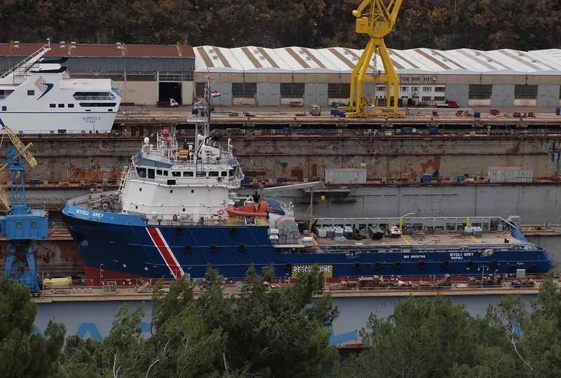 IEVOLI GREY Offshore Vessel IMO 9608788 photo 3
