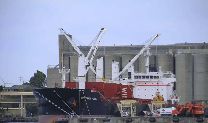 LIVERPOOL STRAIT Bulk Carrier IMO 9609718 photo 27