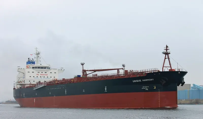 UNIQUE HARMONY Tanker IMO 9609914 photo 8