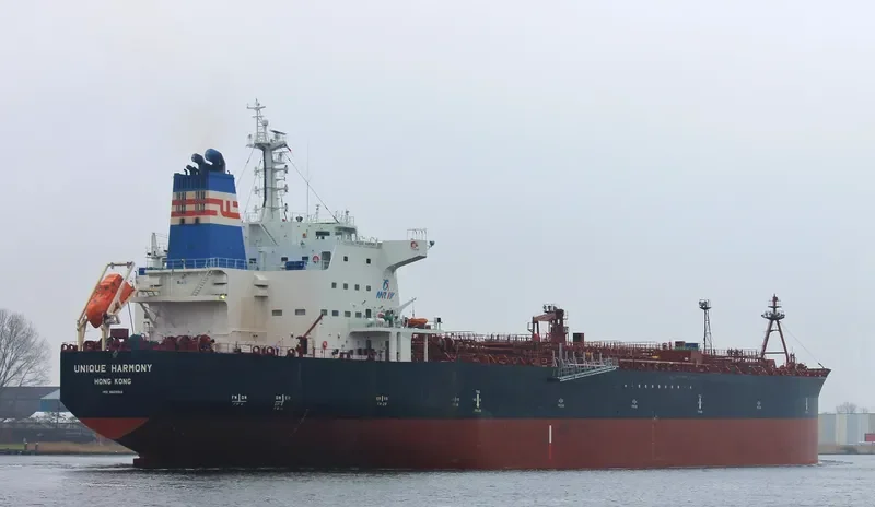 UNIQUE HARMONY Tanker IMO 9609914 photo 9