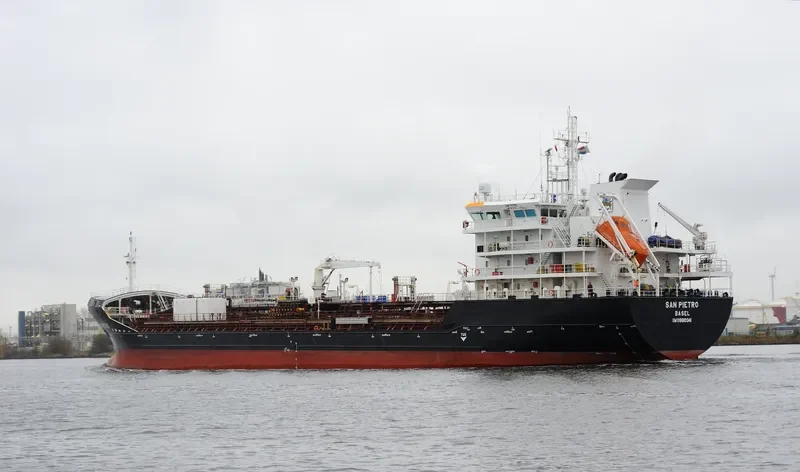 TUVAQ W Tanker IMO 9610341 photo 4