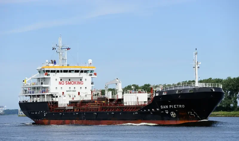 TUVAQ W Tanker IMO 9610341 photo 9