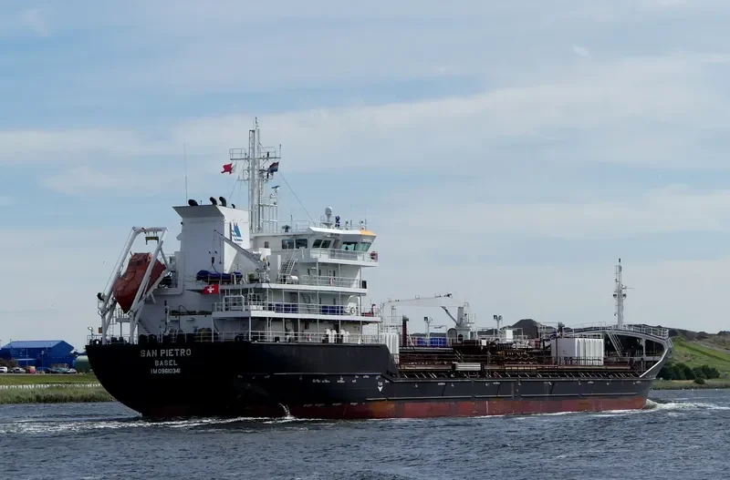 TUVAQ W Tanker IMO 9610341 photo 10