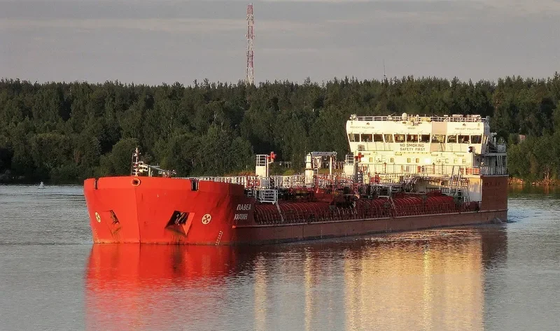 PAVEL YUDIN Tanker IMO 9612911 photo 6