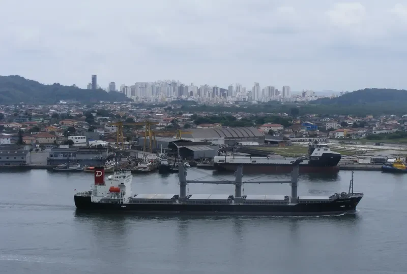 CENTURY ROYAL Bulk Carrier IMO 9614385 photo 9