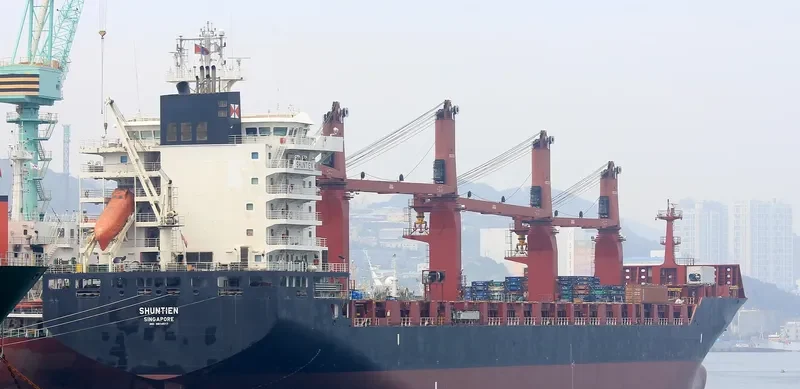 SHUNTIEN Container Ship IMO 9614517 photo 3