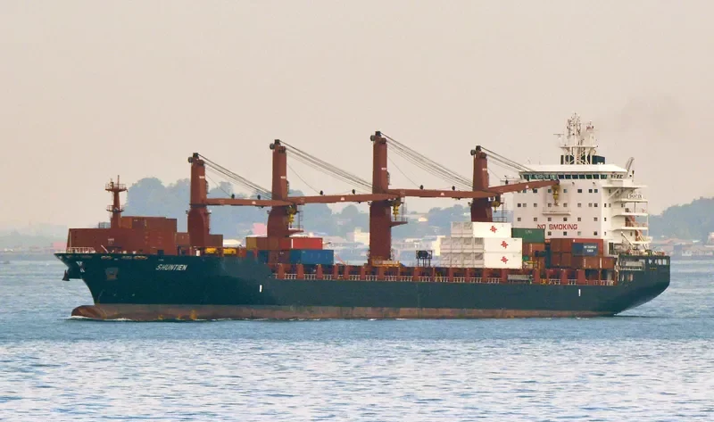 SHUNTIEN Container Ship IMO 9614517 photo 9