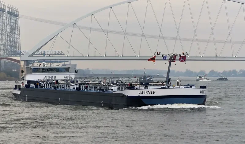 VALIENTE Tanker IMO 9614725 photo 9