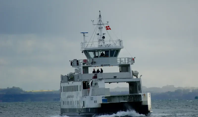 ISEFJORD Passenger Ship IMO 9615781 photo 3