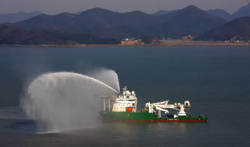BOURBON EVOLUTION 801 Offshore Vessel IMO 9615987 photo 9